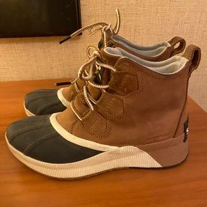 Sorel ONA sport bootie